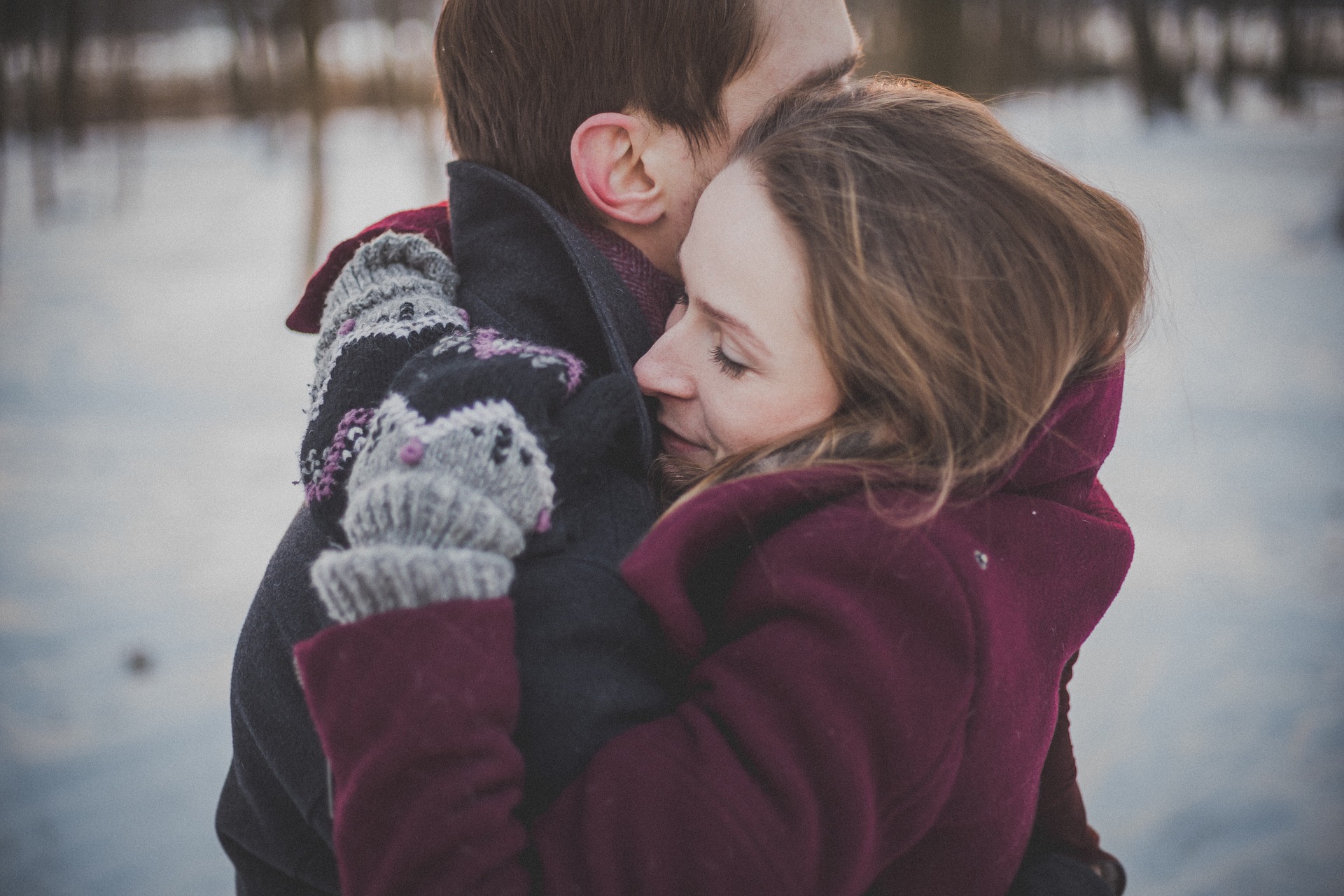 Um abraço no momento certo pode ser curativo, afirma pesquisa