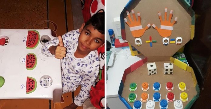 Uma mãe sem condições financeiras de comprar jogos pedagógicos para o filho autista, usou sua criatividade para entretê-lo com o que tinha em casa.