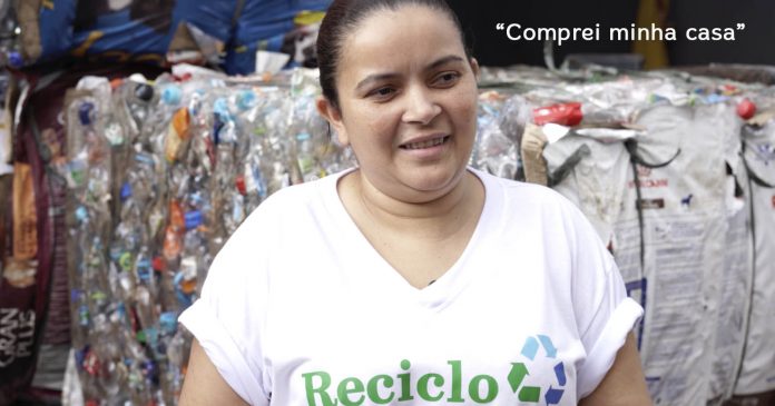 Ela viu na reciclagem a chance para mudar de vida: conheça a história da Katinha (SP)