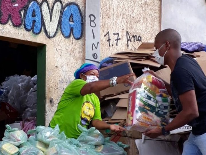Braskem doa 27 toneladas de alimentos para catadores e recicladores baianos