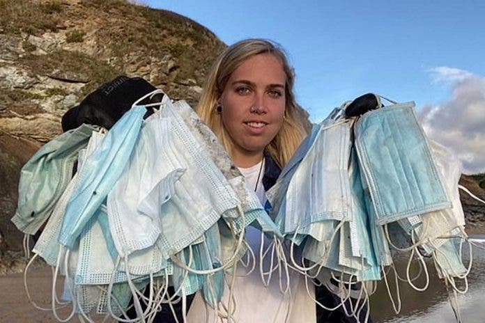 Voluntários recolhem centenas de máscaras e luvas nas praias: a epidemia do plástico na época de Covid-19