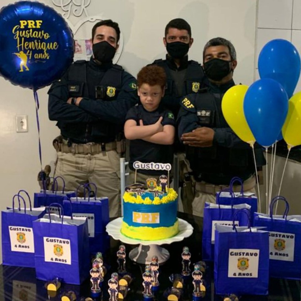 Menino fã da PRF ganha festa de aniversário de 4 anos com a presença de policiais em Picos