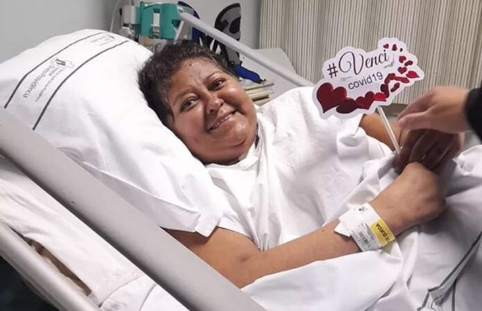 Internada há 202 dias paciente vence Covid-19 e tem alta