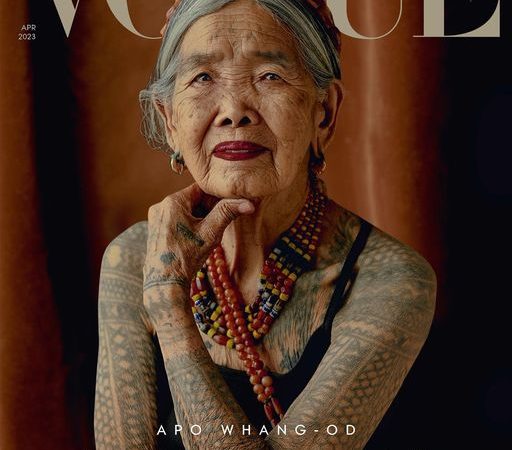 Tatuadora de 106 anos aparece na capa da Vogue