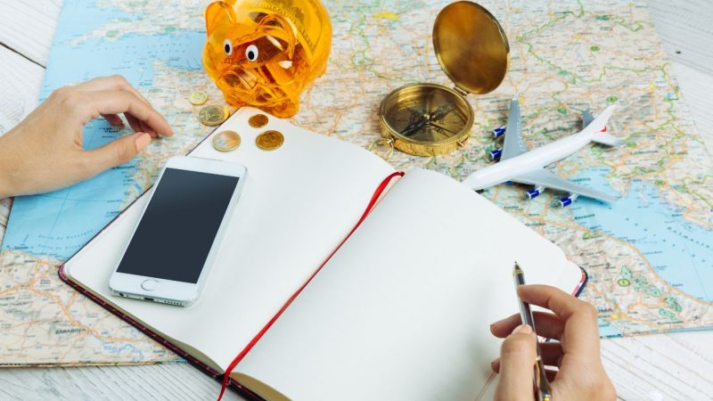 Saiba como economizar nas viagens durante os feriados de 2023